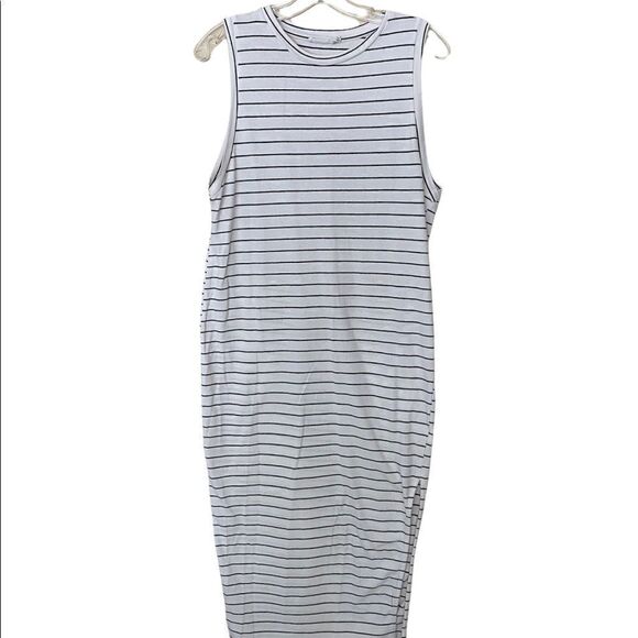 Lush Woman’s Scoop Neck Midi Dress - Picture 1 of 4